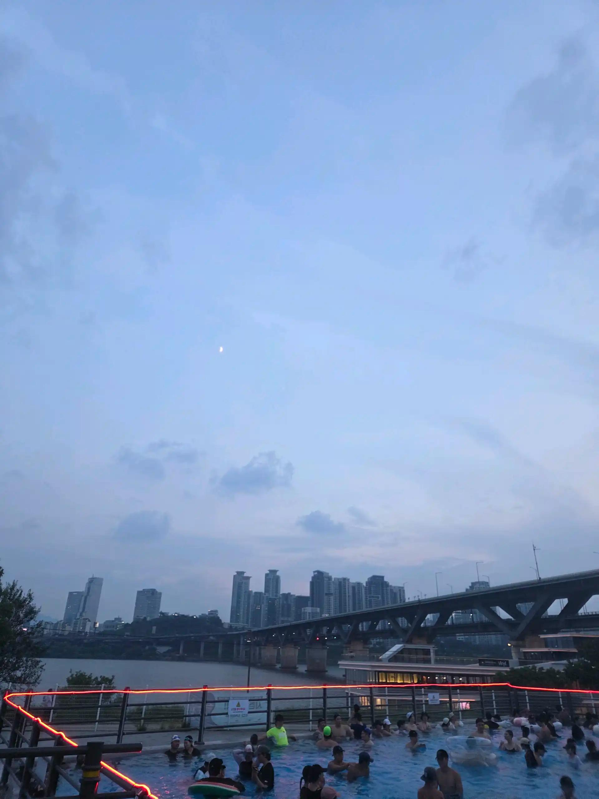 크루톡 이미지