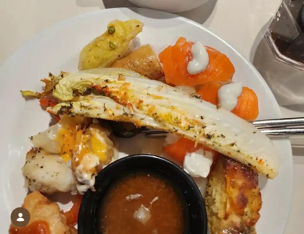 평일 런치로 성인이랑 초딩 조합은 꿀이네요~