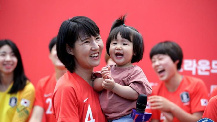한국 여자축구의 선구자, 엄마 국가대표 황보람 선수의 이야기