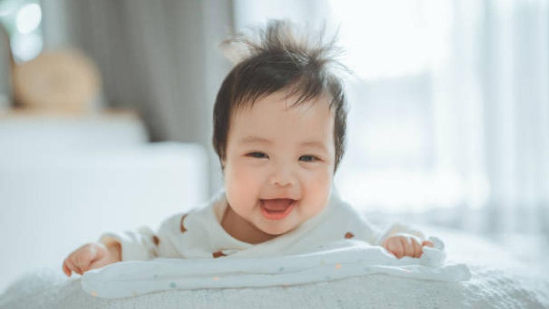 새벽에 자주 깨는 아기의 이유와 해결법 - 통잠으로 가는 길