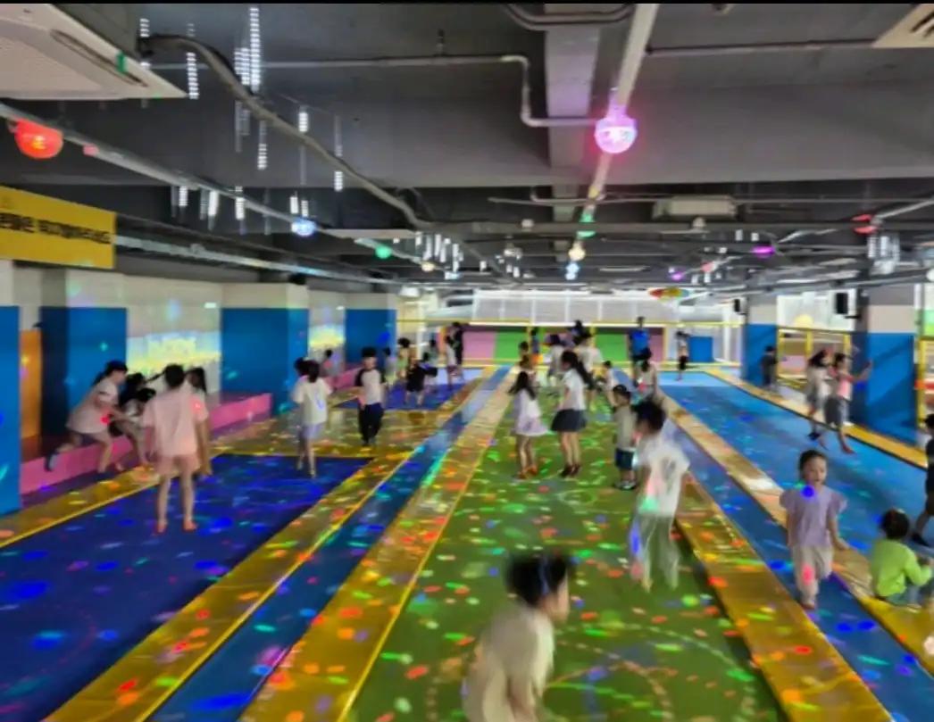 ํฌ๋ฃจํก ์ด๋ฏธ์ง